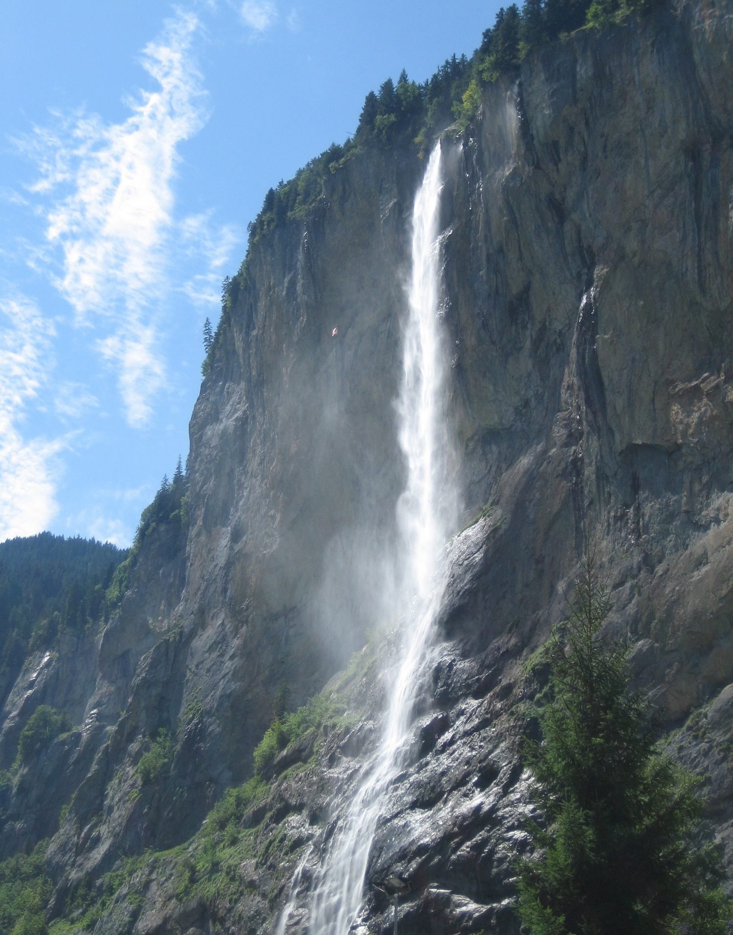 Staubbach Falls & Lauterbrunnen