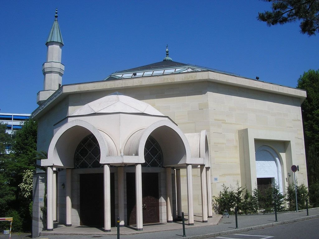 Masjid dan Salat di Swiss