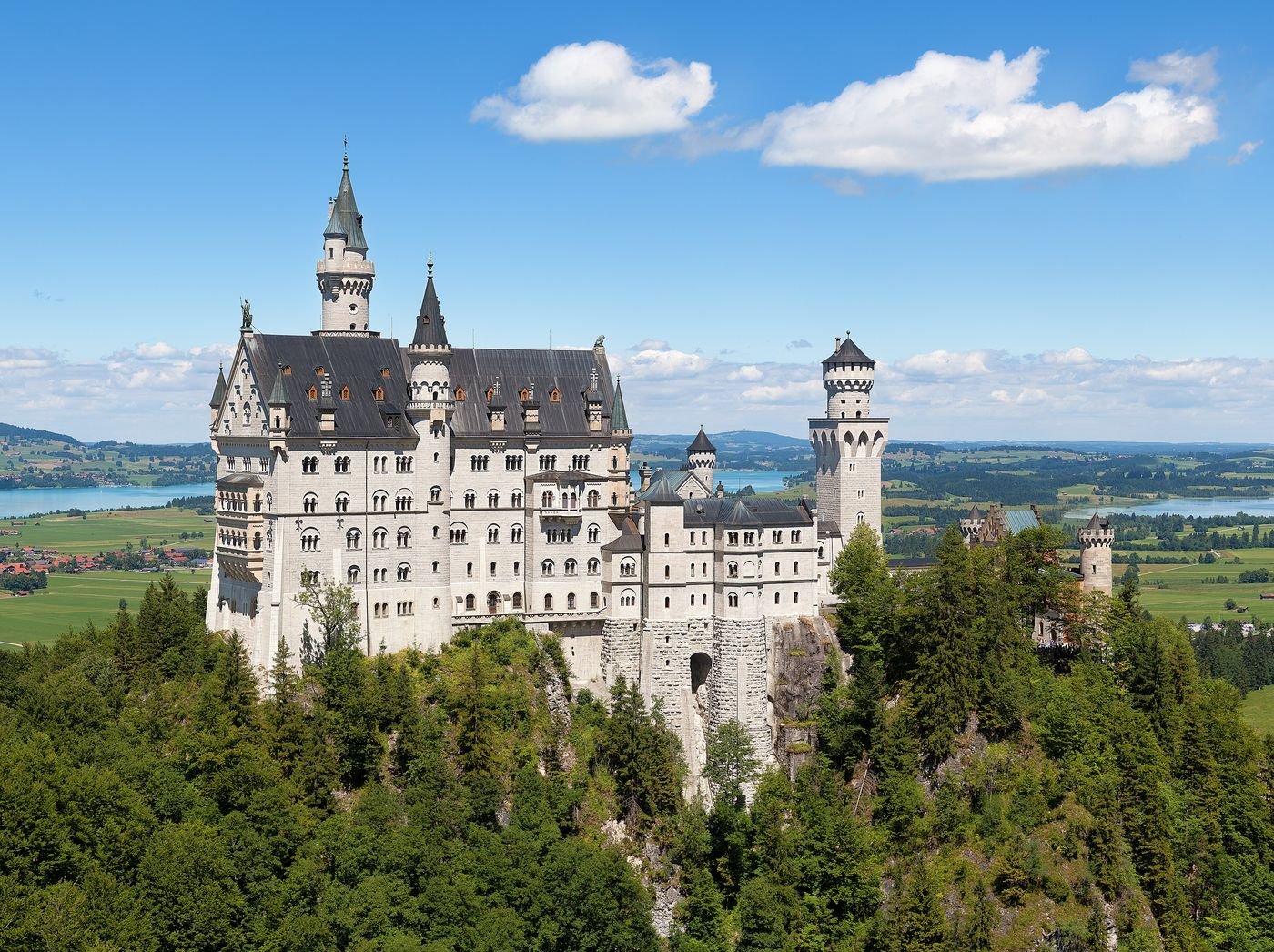 Bavaria by Car: The Castles and Lakes Route