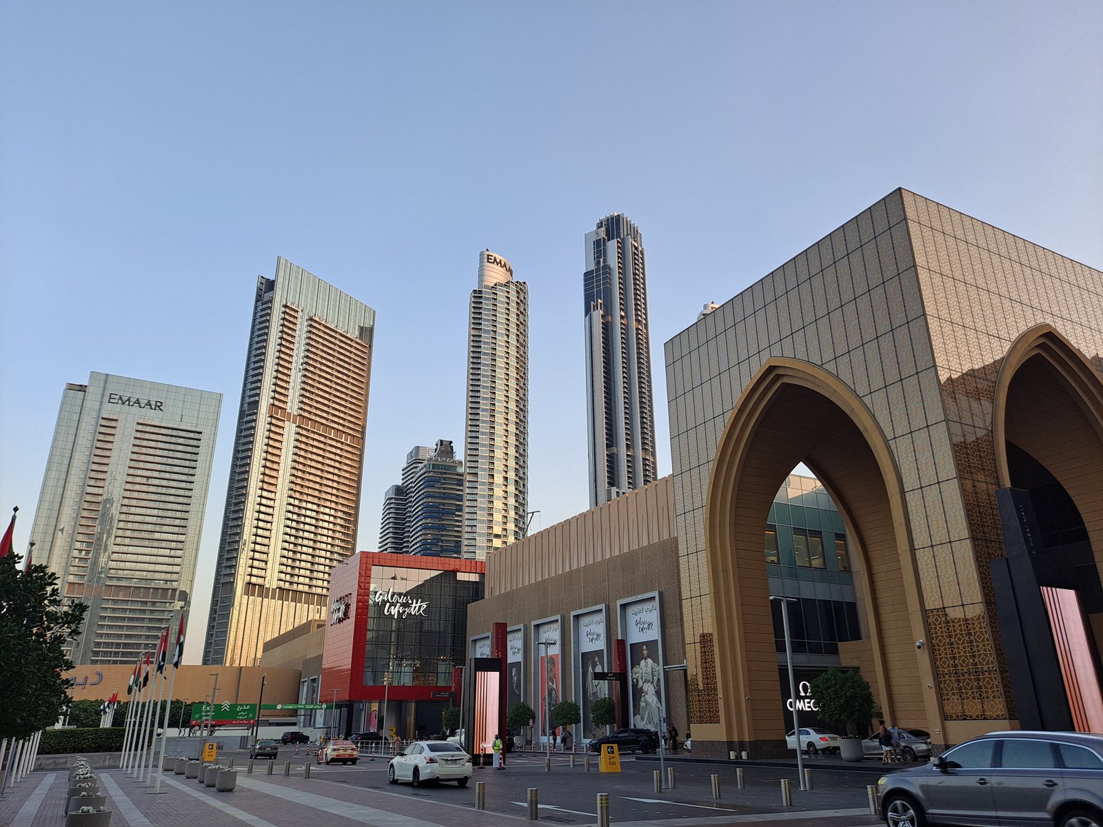 Dubai with Family: Between the Mall, the Park, and the Beach