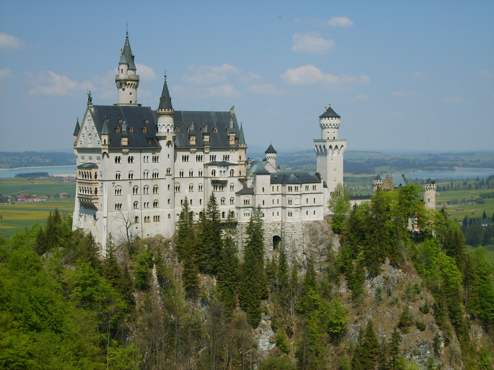 Neuschwanstein and the Alps from Munich: A Day-Trip Guide by Train