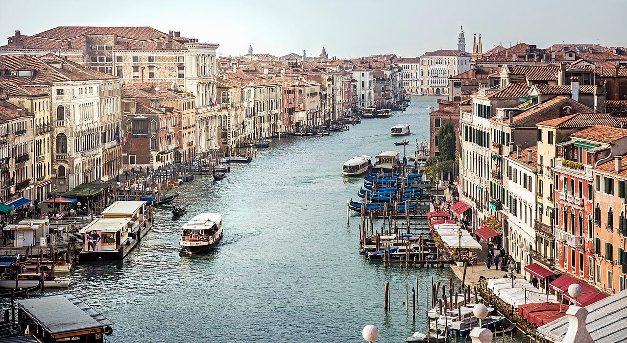 Venesia dalam 3 Hari: Dari Piazza San Marco hingga Murano dan Burano