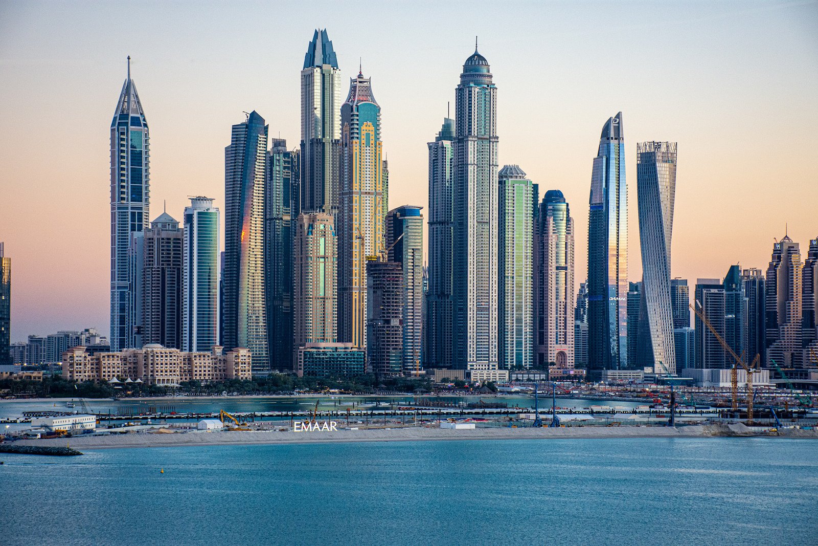 The Best Time to Visit Dubai: Weather and Seasons
