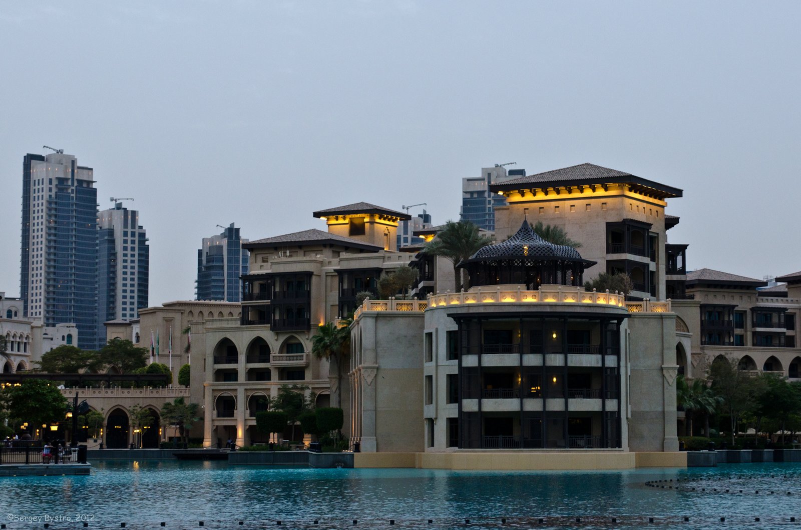 مطعم إيوان